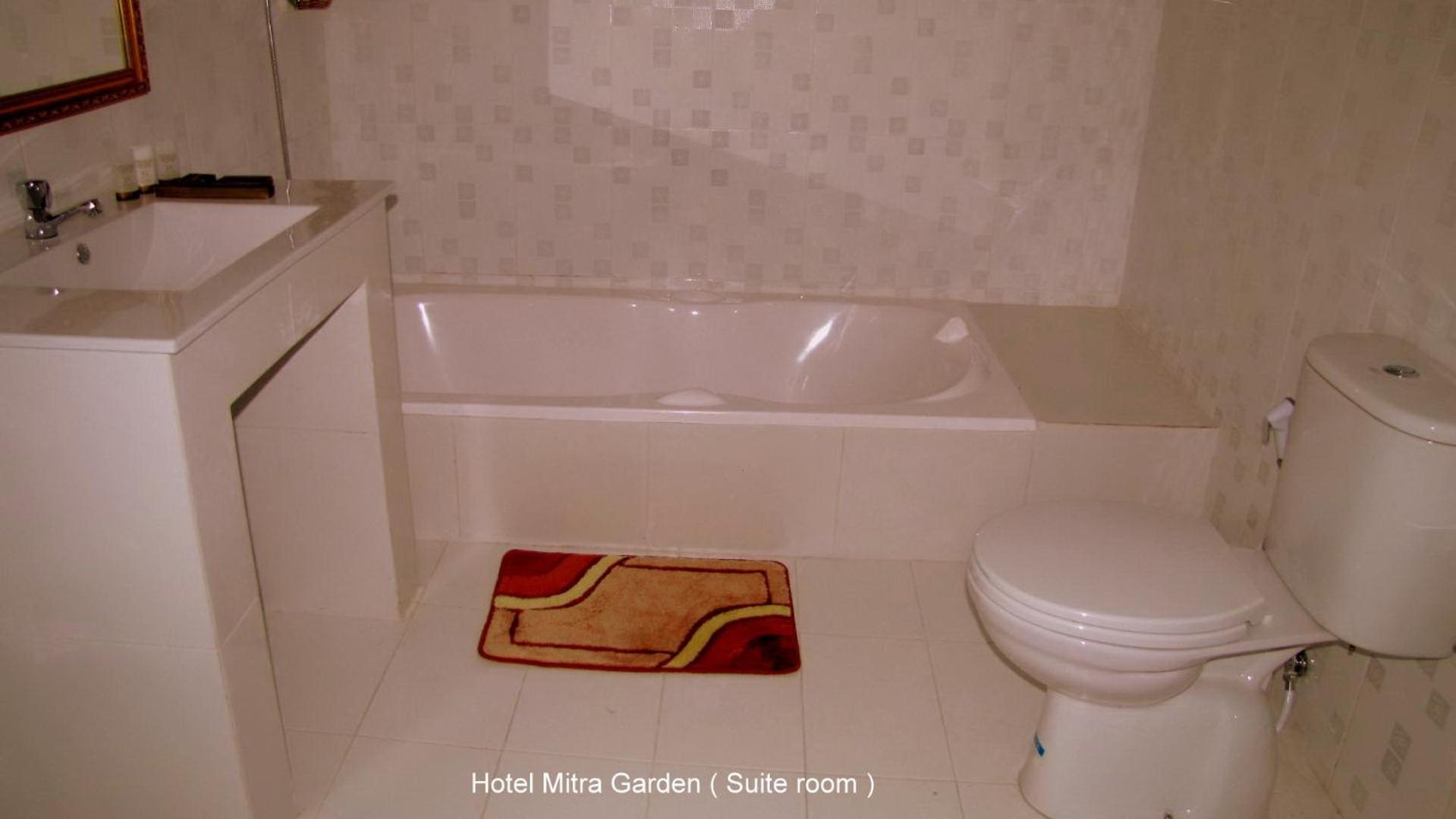 Hotel Mitra Garden Pangkal Pinang Exteriör bild